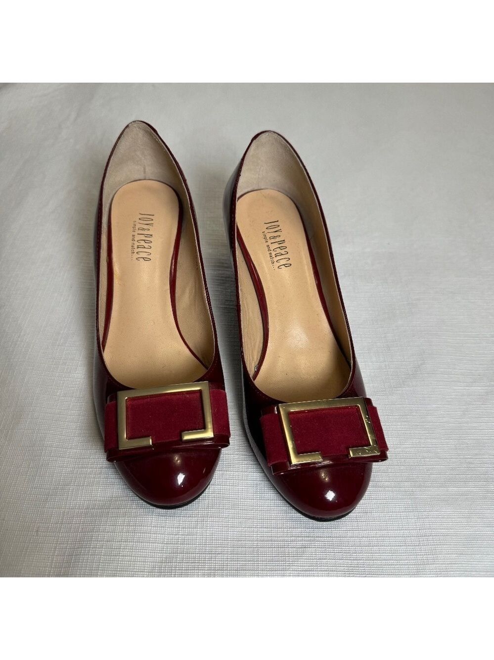 Joy and Peace Burgundy Heels with Gold Accent 5.5